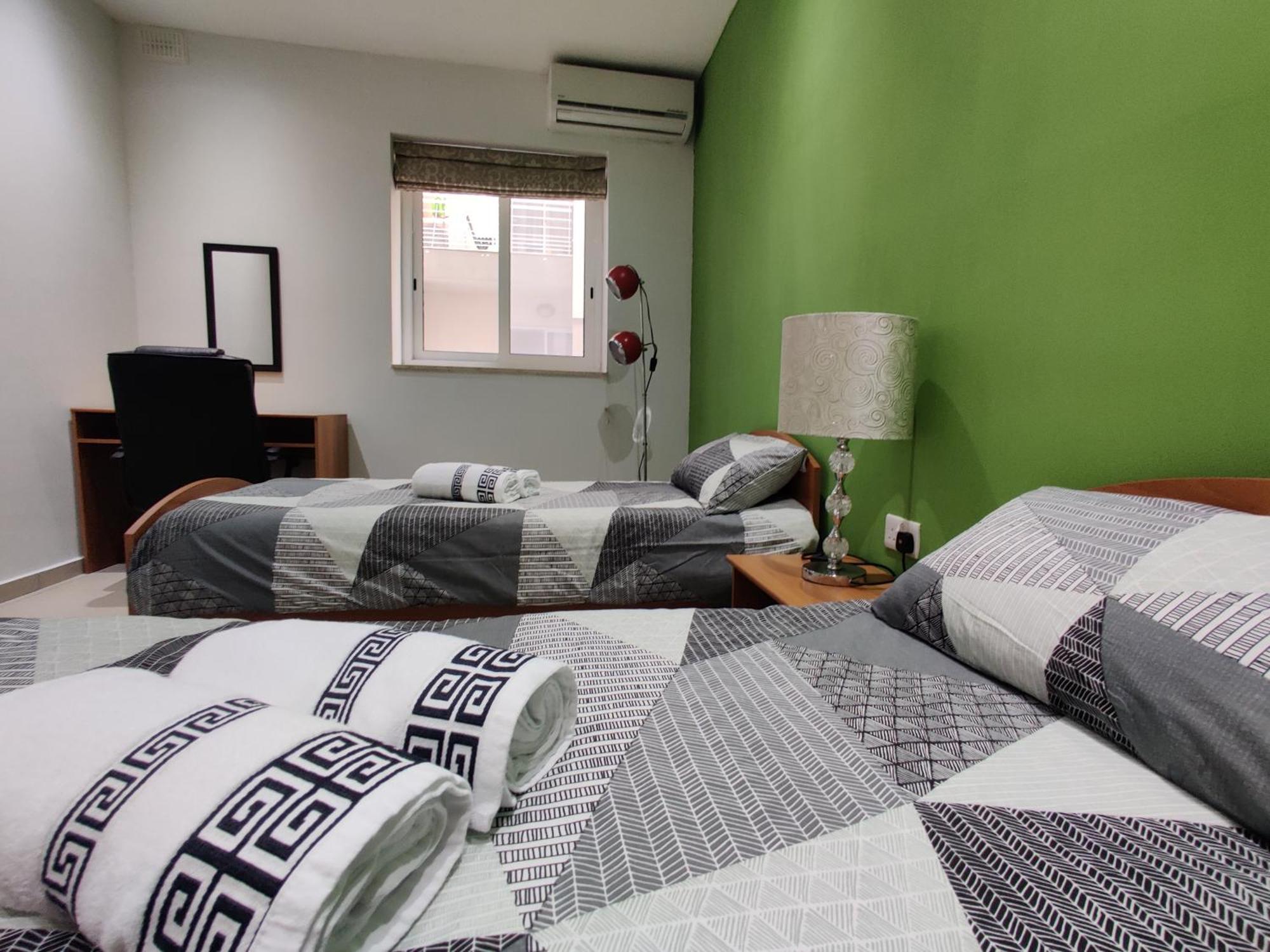 Depiro Point Deluxe - Modern, Designer Apartment 2 Minutes Away From Popular Sliema Seafront Exteriör bild