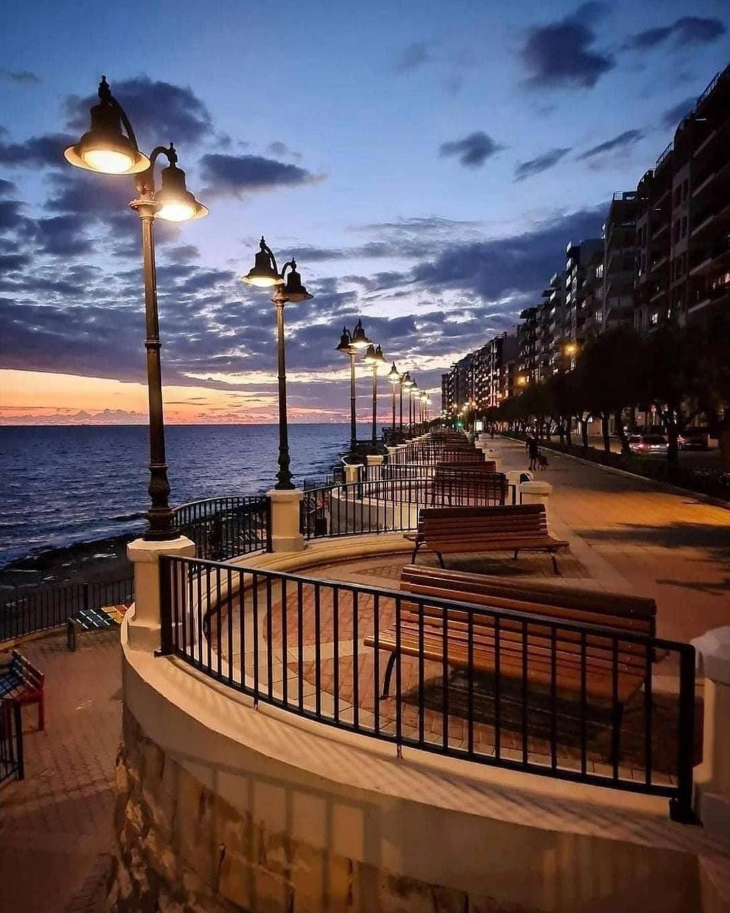 Depiro Point Deluxe - Modern, Designer Apartment 2 Minutes Away From Popular Sliema Seafront Exteriör bild